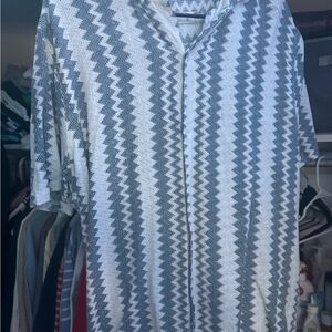 Hollister Navy and White Geometric Pattern Shirt